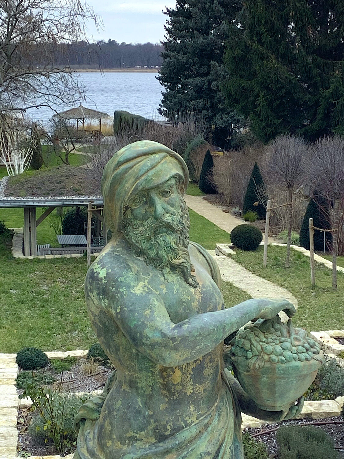 Templiner See, Potsdam: Bronzefigur ADELPHOS Templiner See, Potsdam: Bronzefigur ADELPHOS