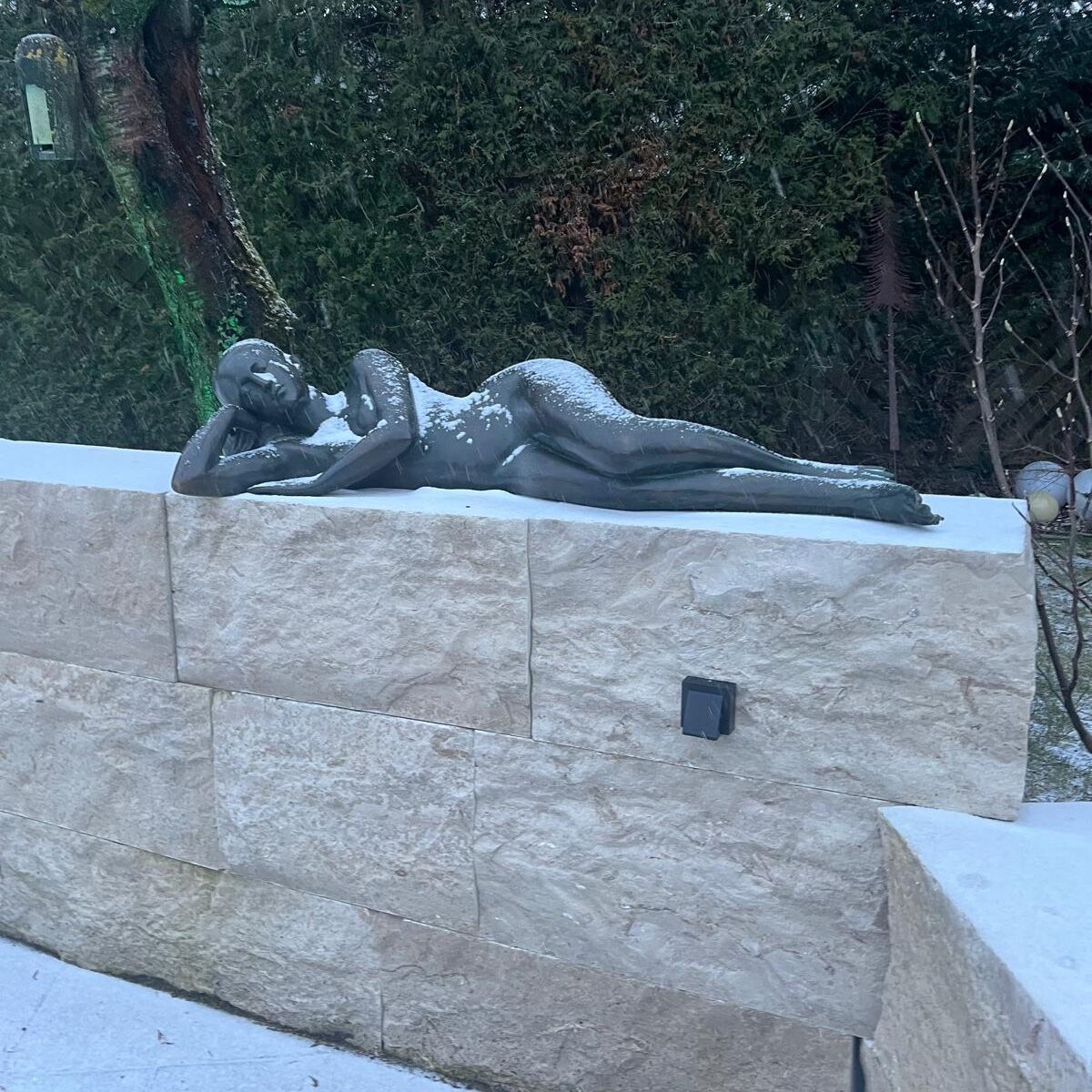 Nürnberg, Bronzefigur EVE