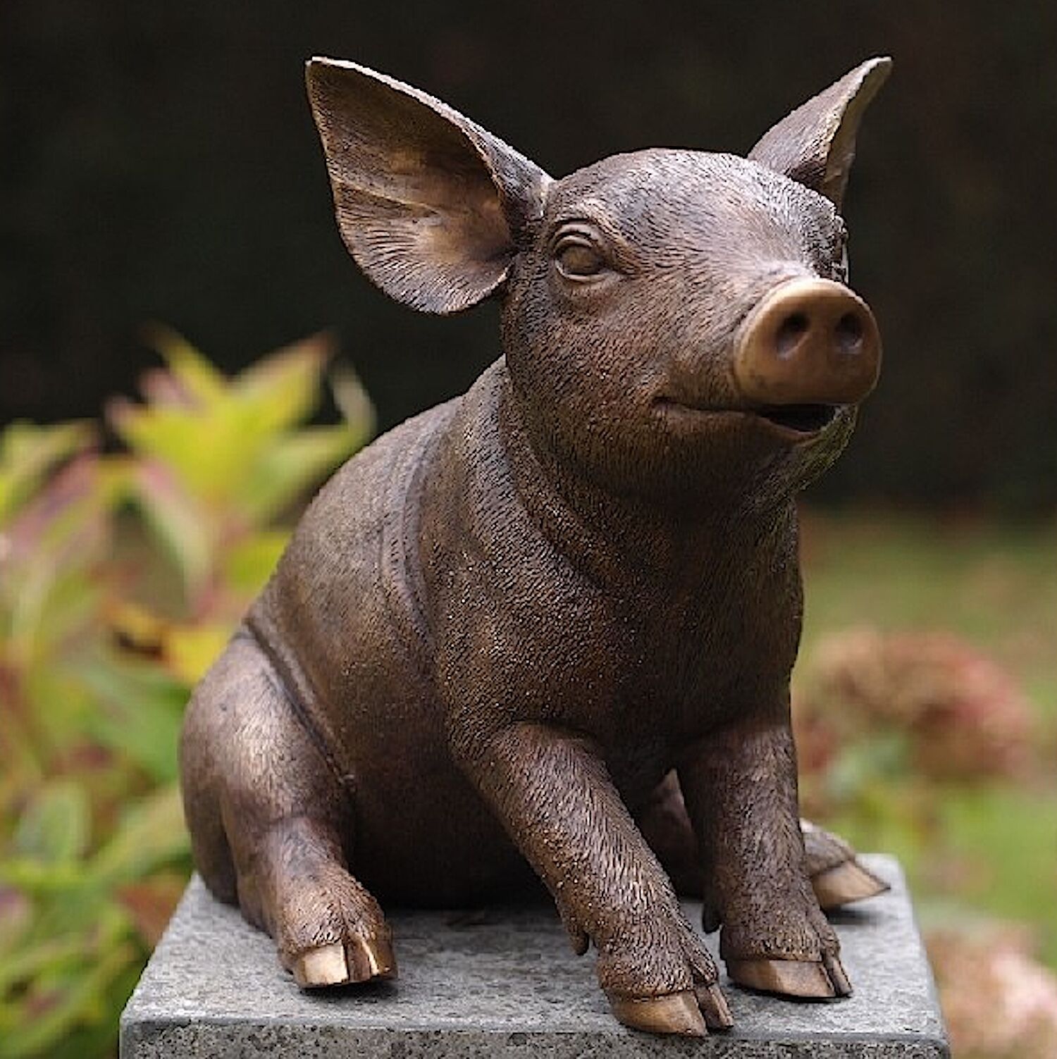 Bronzefigur Schwein Ferkel JOSIE, 34 cm