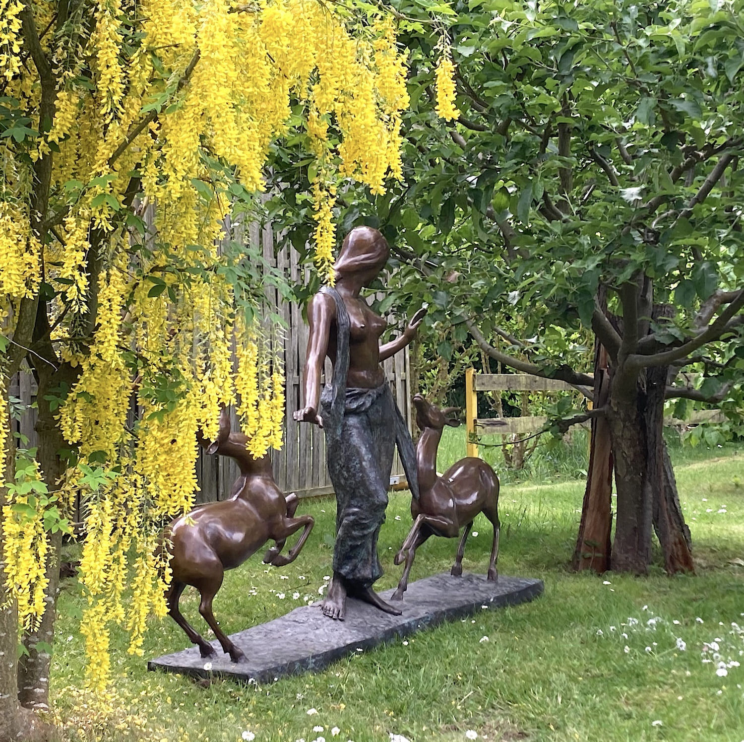 Kundenfoto Bronzefigur PARTHENA, Landkreis Mecklenburgische Seenplatte