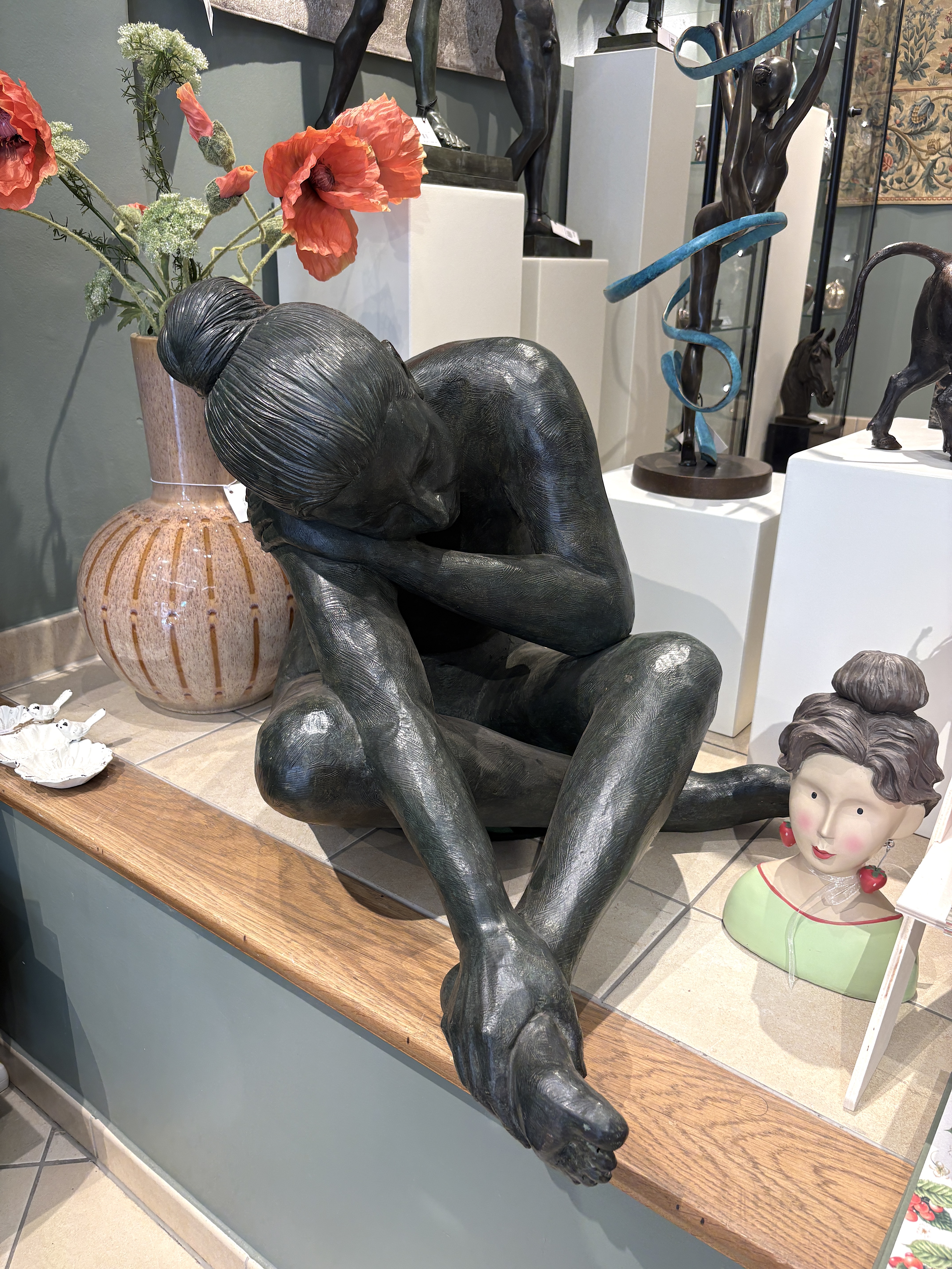 Bronzefigur EMILIA