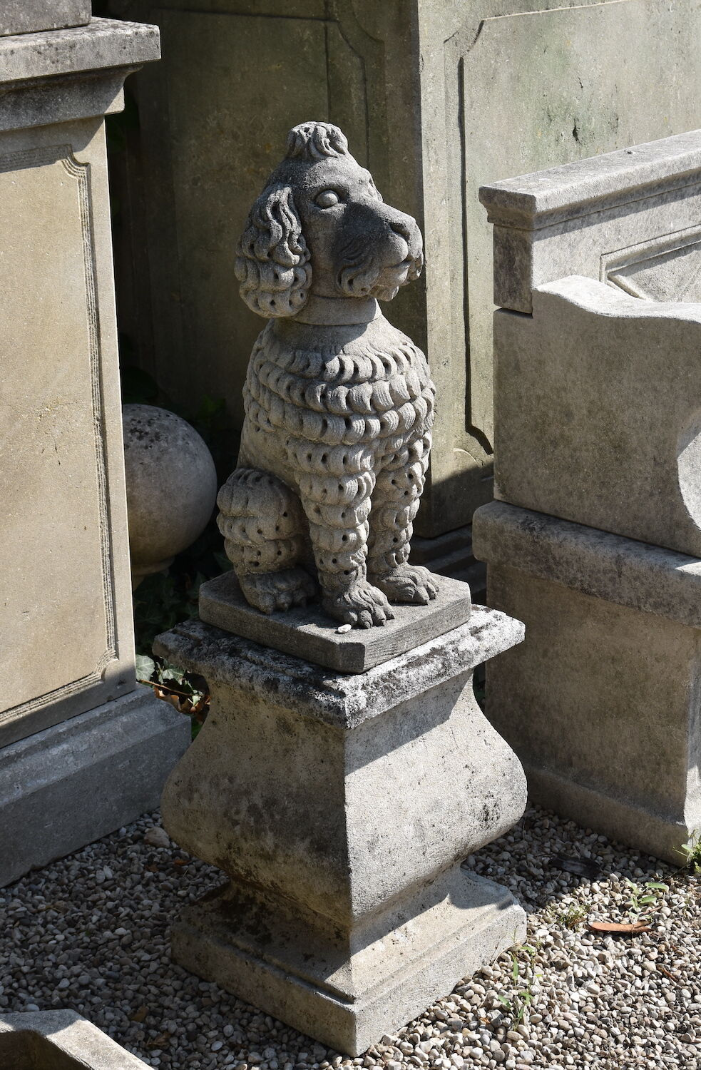 Steinfigur PUDEL