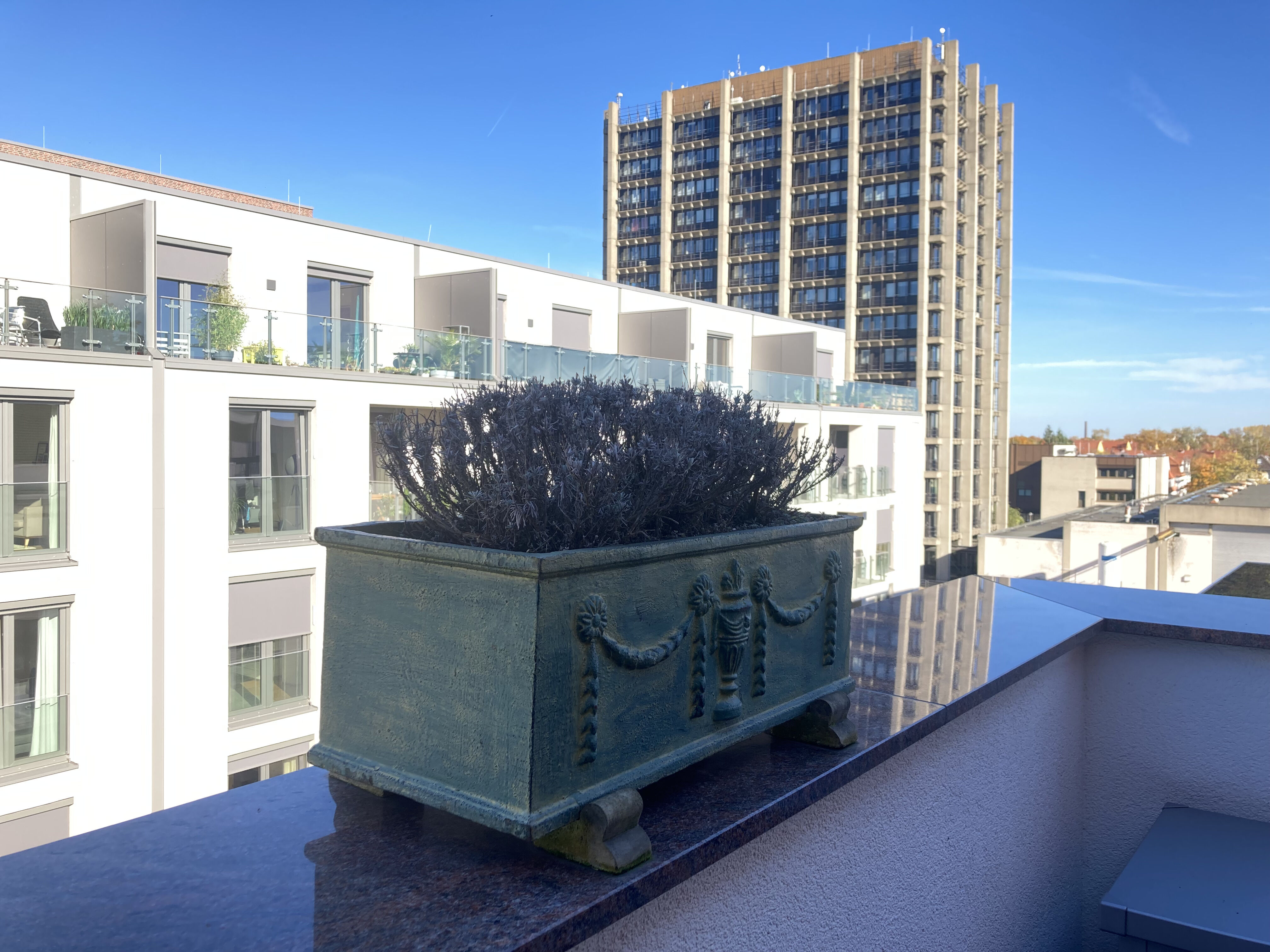 Braunschweig: Gusssteintrog PHILIPPE (nicht mehr im Sortiment)