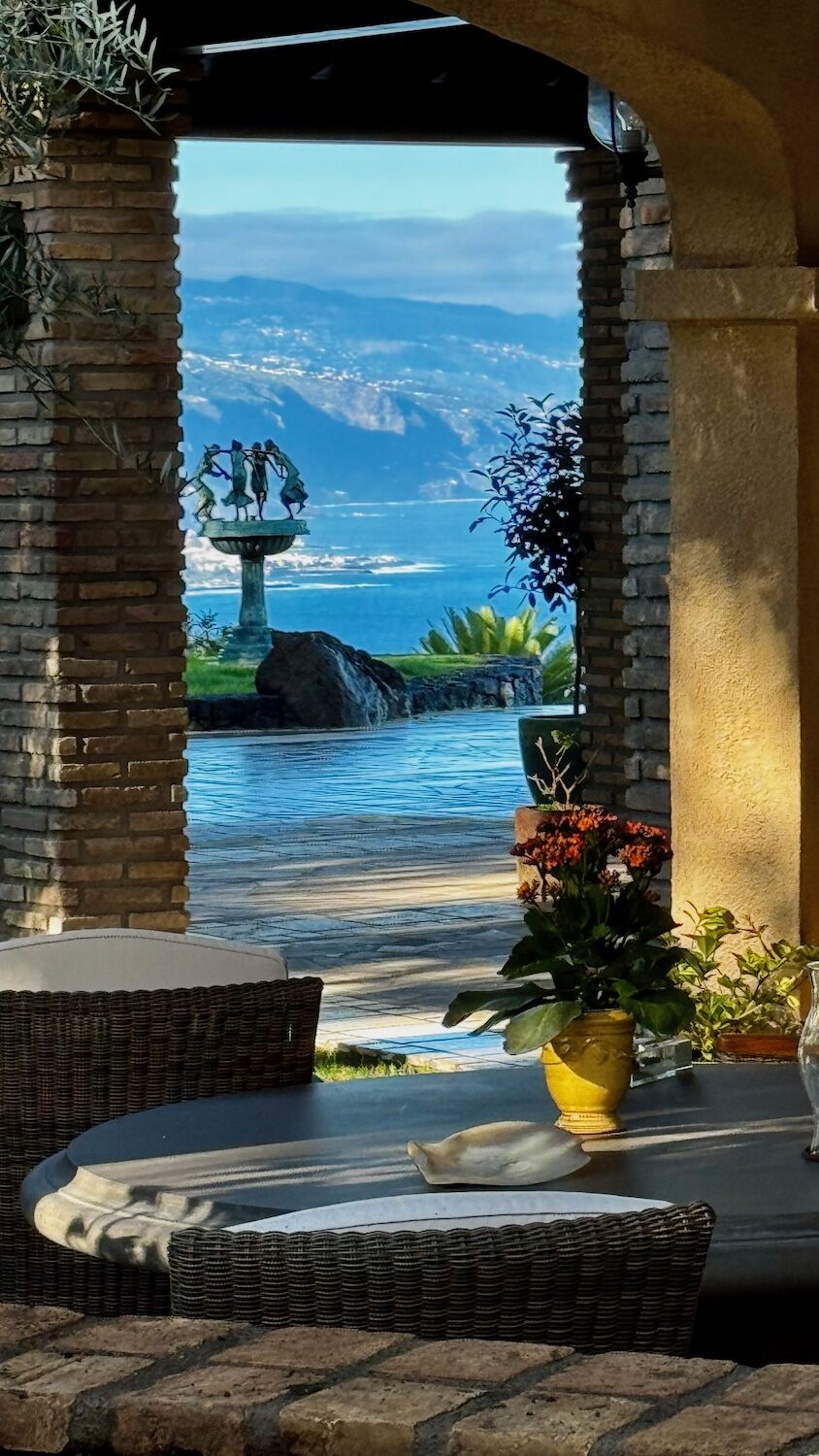 Teneriffa, Bronzebrunnen NYMPHENBRUNNEN