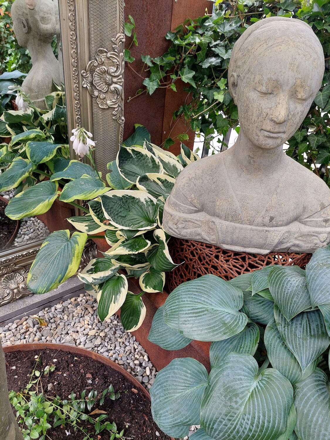 Bludenz, Österreich: Steinbüste IPPOLITA MARIA SFORZA Bludenz, Österreich: Steinbüste IPPOLITA MARIA SFORZA Kundenfoto