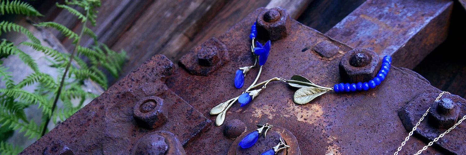 Bronzeschmuck FALSCHER INDIGO Ohrstecker klein, Paar