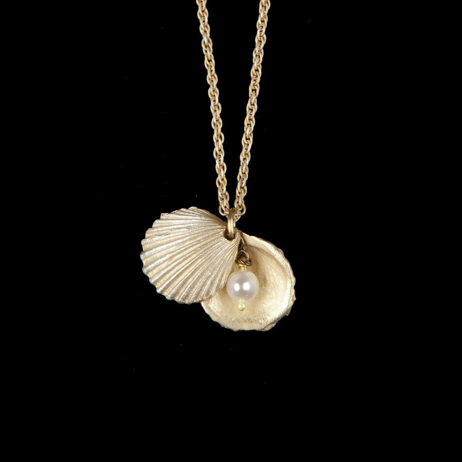 Bronzeschmuck HERZMUSCHEL Kette mit Anhänger