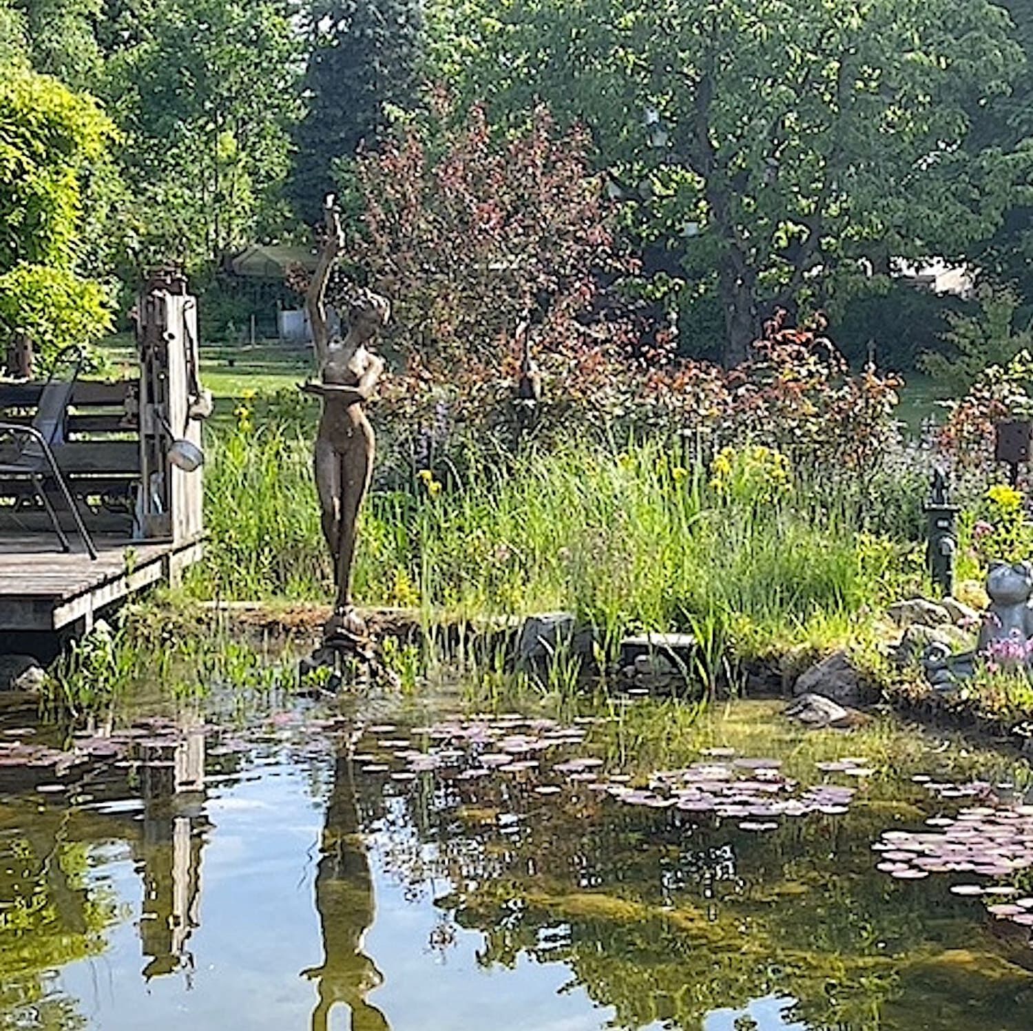 Bronzewasserspeier AURORA, Kundenfoto, bei Rostock