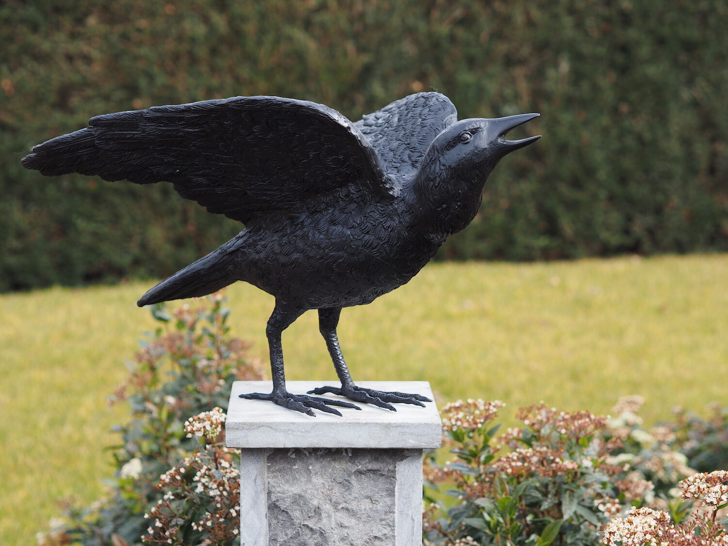 Bronzefigur Vogel Rabe PEPE