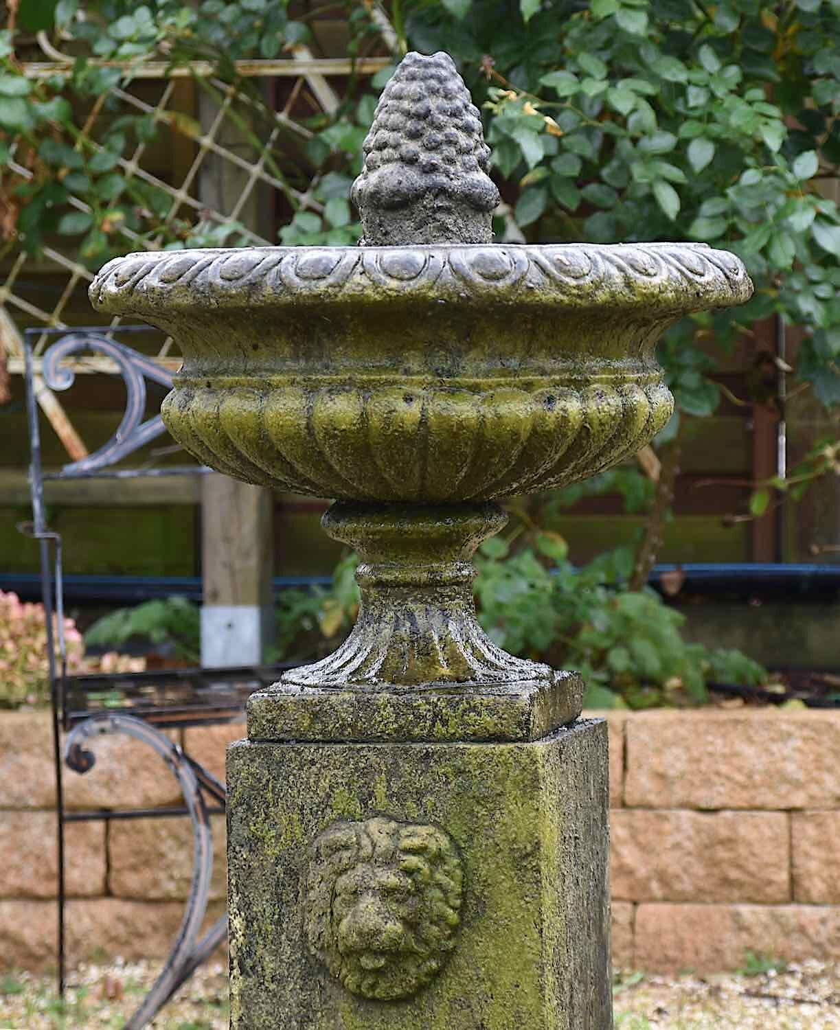 Schwielowsee: Steinbrunnen IFORD ( nicht mehr im Sortiment) Schwielowsee: Steinbrunnen IFORD ( nicht mehr im Sortiment)