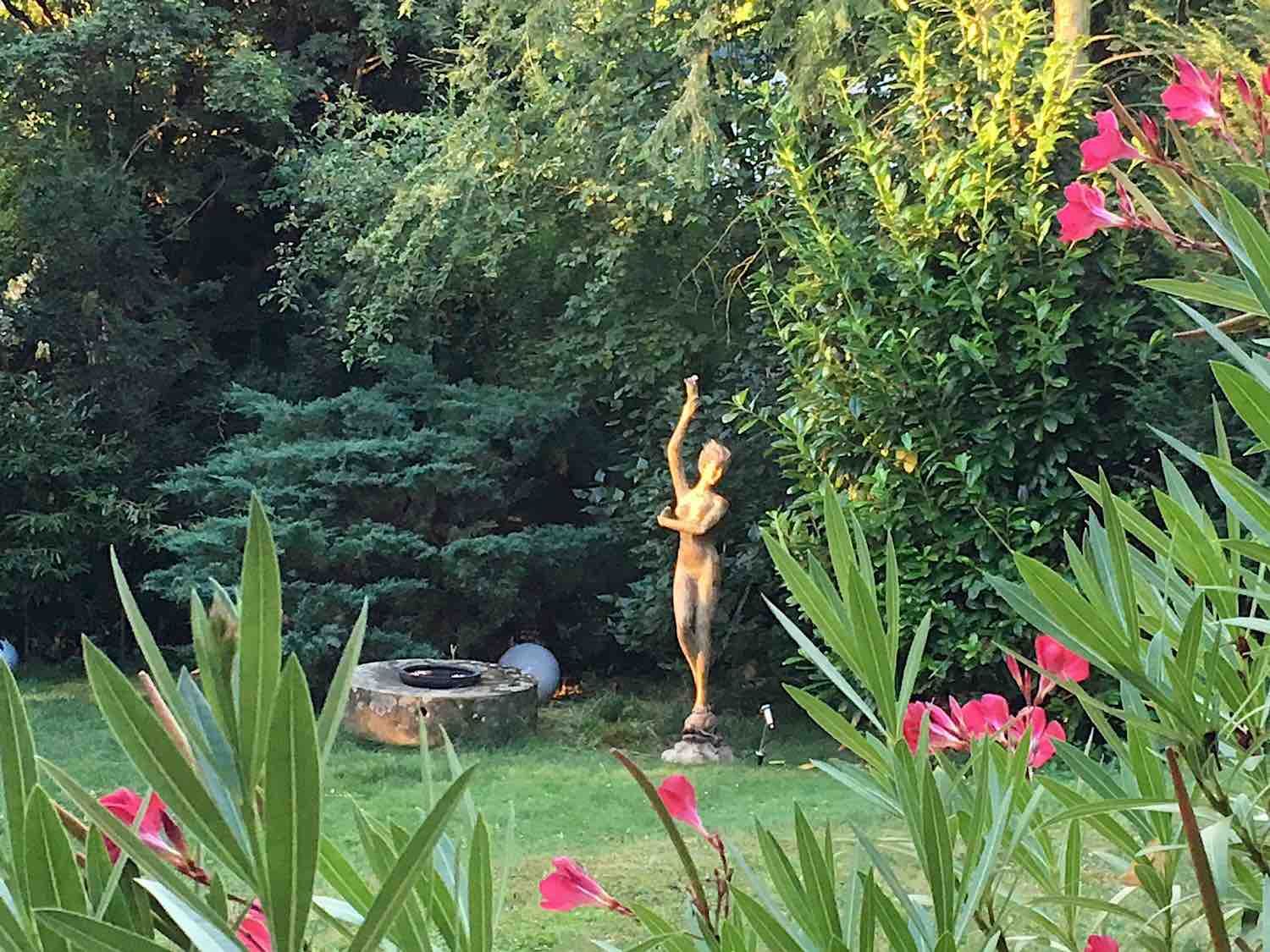 Schorndorf/Stuttgart: Bronzebrunnen AURORA Schorndorf/Stuttgart: Bronzebrunnen AURORA