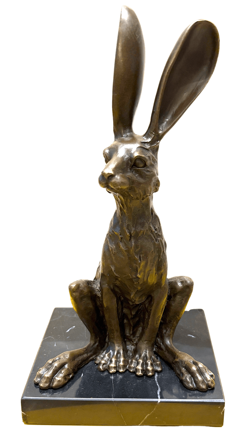 Bronzefigur SiTZENDER HASE MOSHE auf Steinpodest