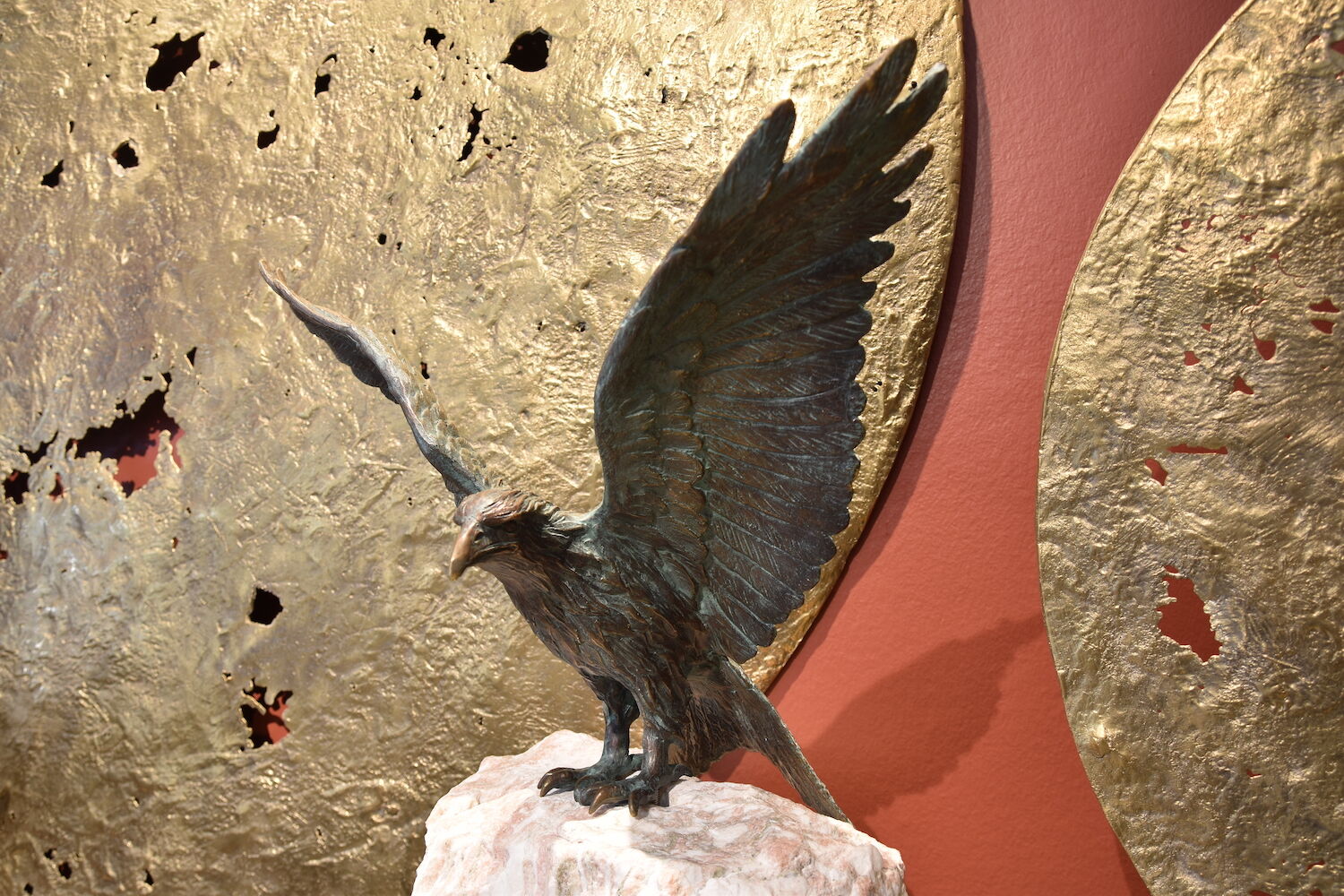 Bronzefigur Vogel ROTER MILAN