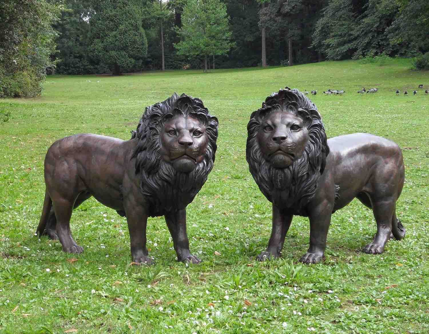 Bronzefigur Löwen CATO & DUKE (Paar)